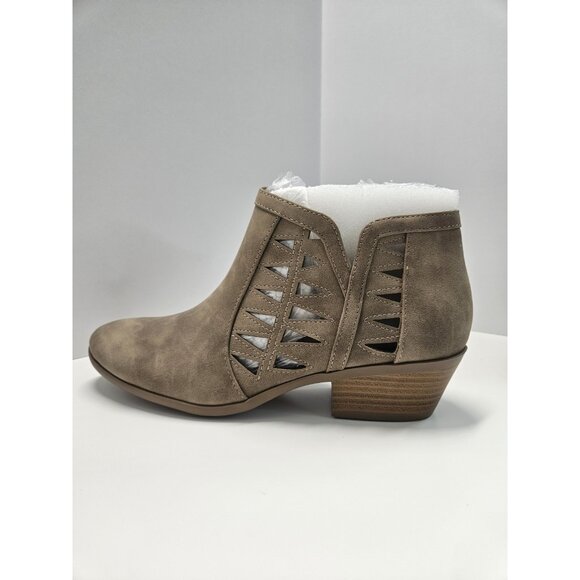 Camel low-rise stacked ankle bootie Women Size 10 Lasser Cut And Zip Up, Comfort - Picture 11 of 16